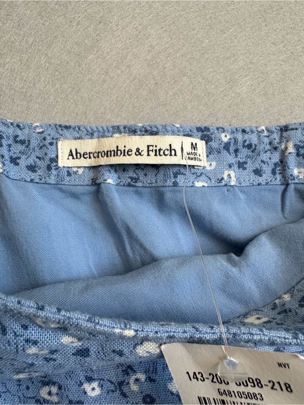 Abercrombie & Fitch Light Blue Ditsy Floral Mini Skirt NWT sz M schoolgirl - Picture 3 of 8